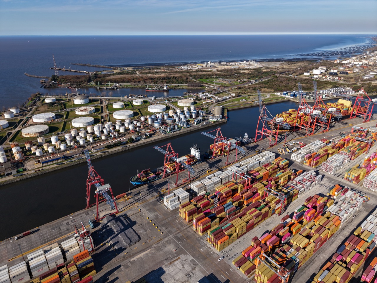 Uitvoerder Civiel Techniek - 2GW Landstation Maasvlakte